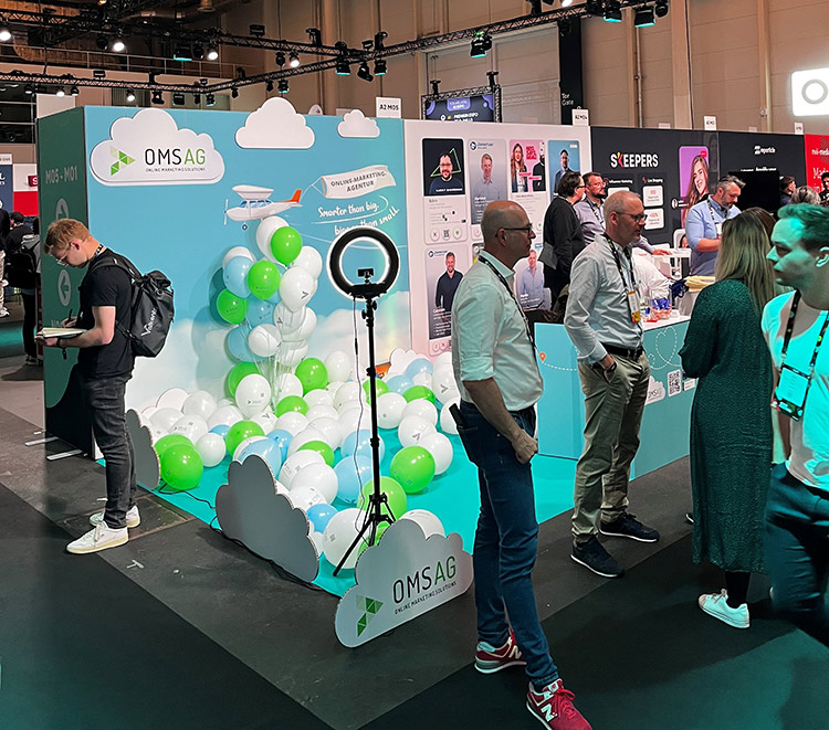 omr-stand_small